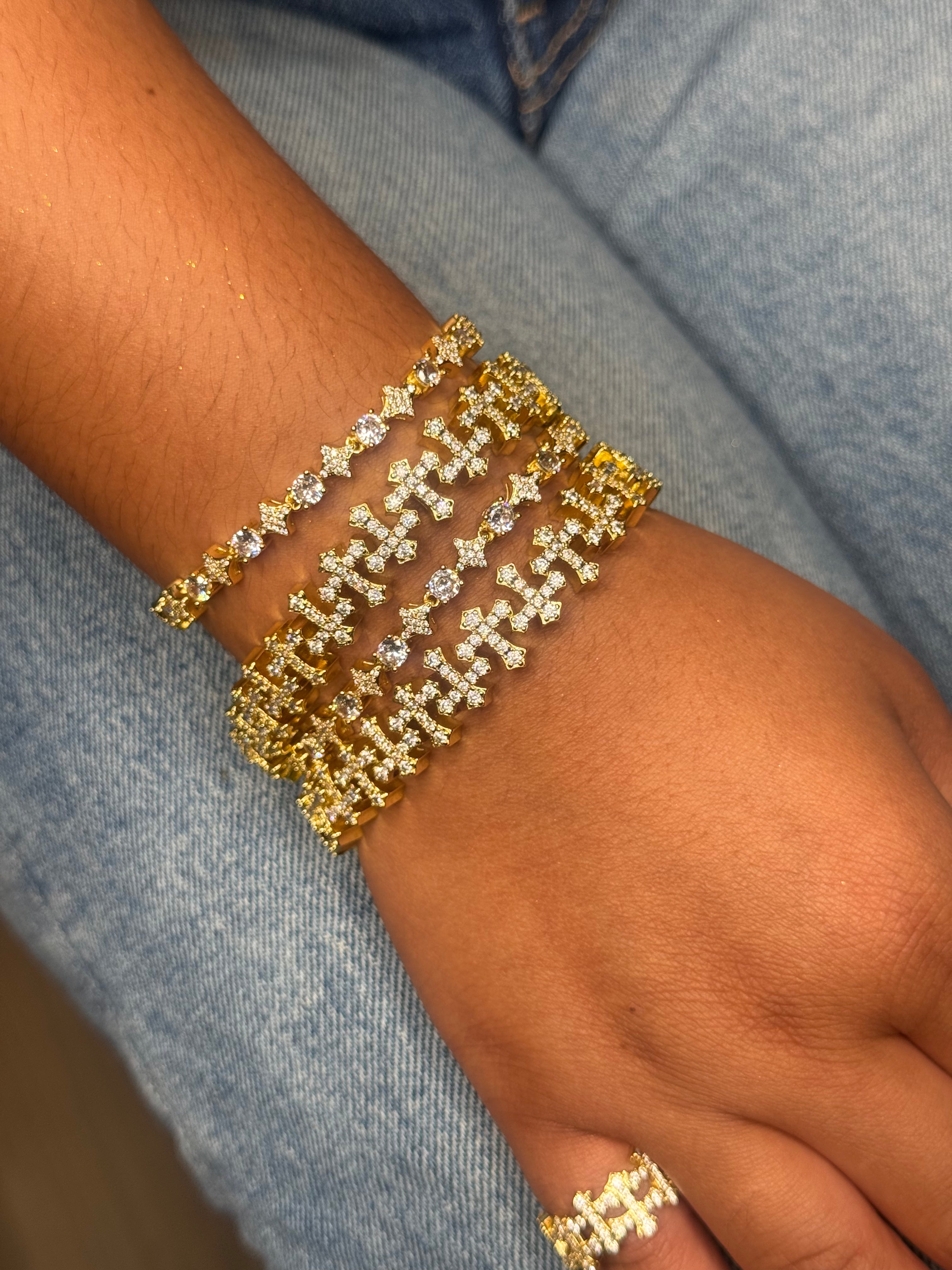 THE VEIL | Cross Charm Bracelet