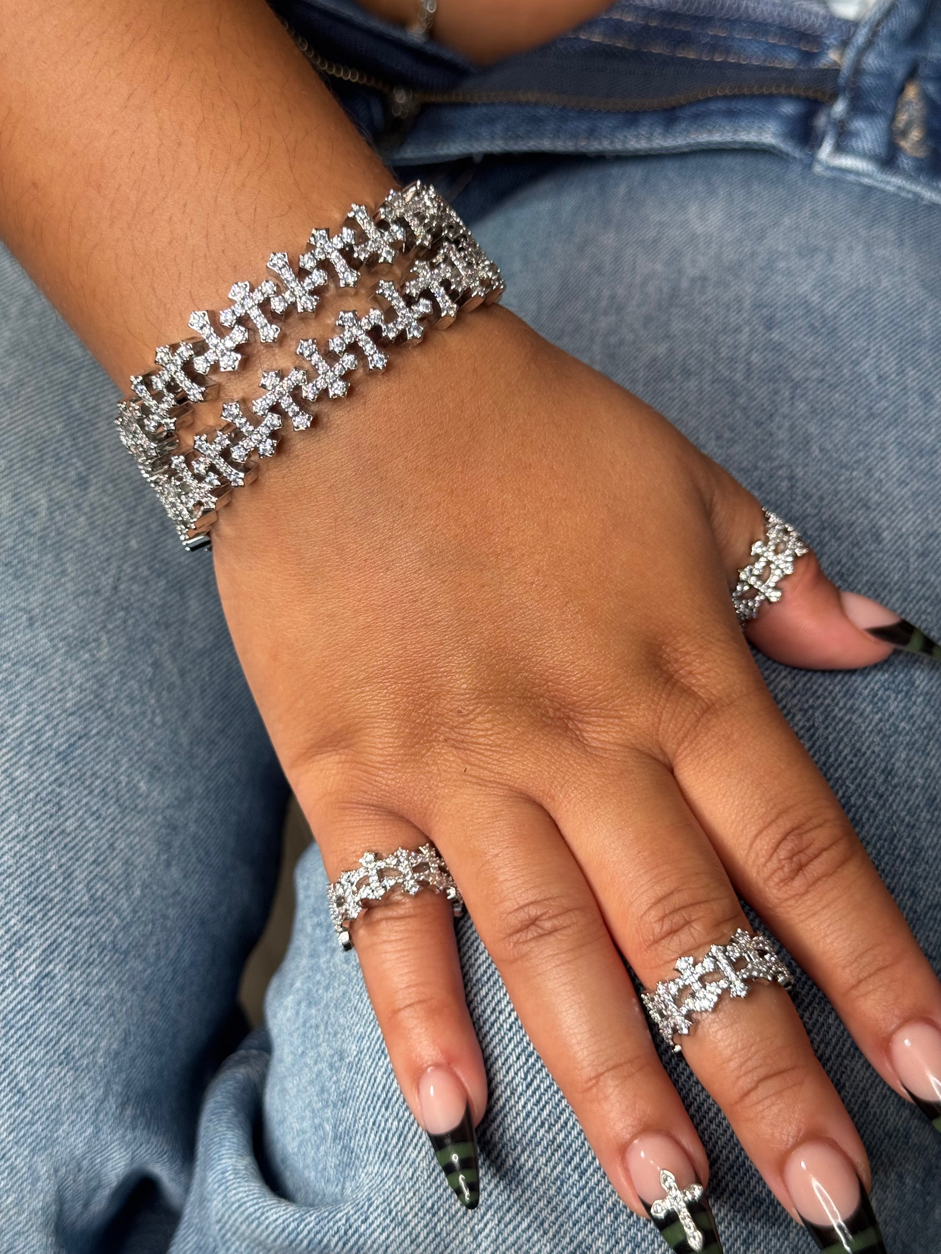THE VEIL | Cross Charm Bracelet