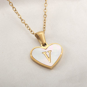 26 Letter Heart-shaped Necklace White Shell Love Clavicle Chain Fashion Necklace For Women Jewelry Valentine's Day