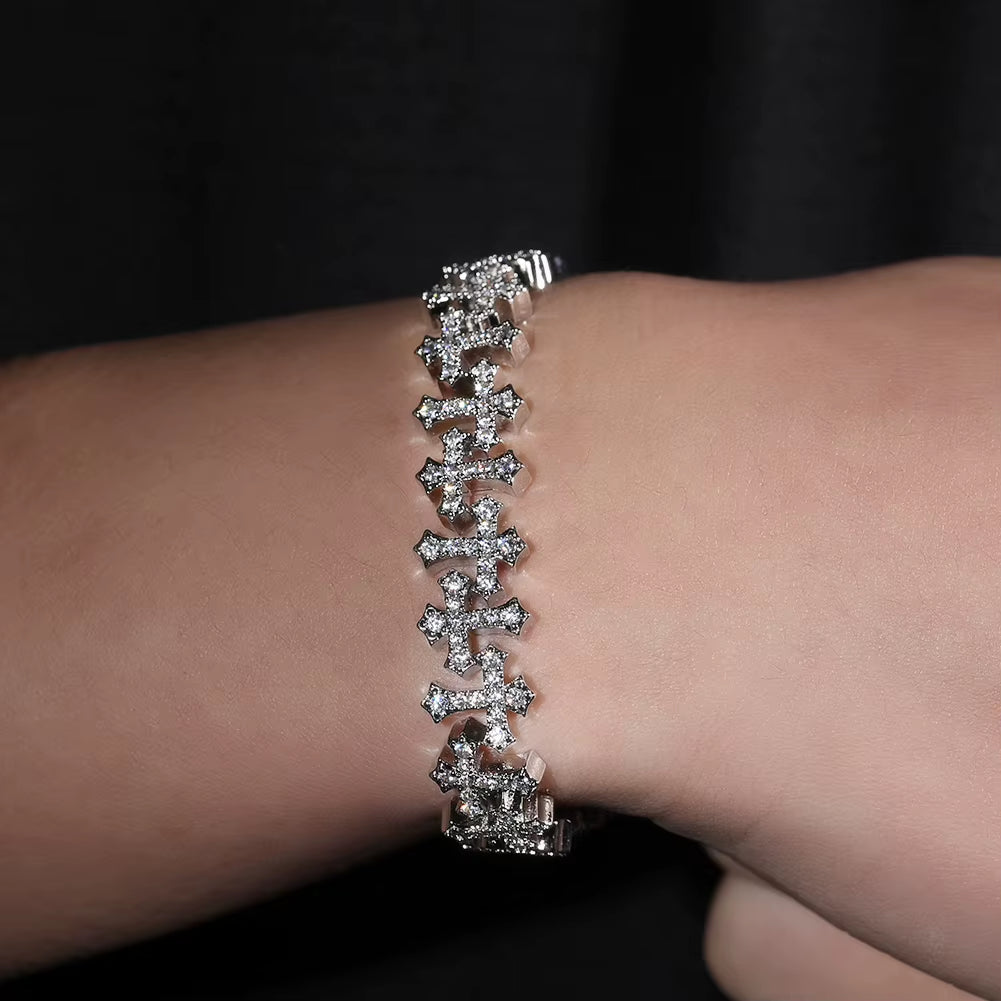 Unisex Luxury 18K Gold Plated Mini Cross Bracelet 5A Zircon Cluster Chain Link Charm for Men Women Fashionable Accessory