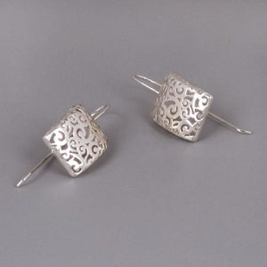 European And American Simple Hollow Design Ear Rings Alloy