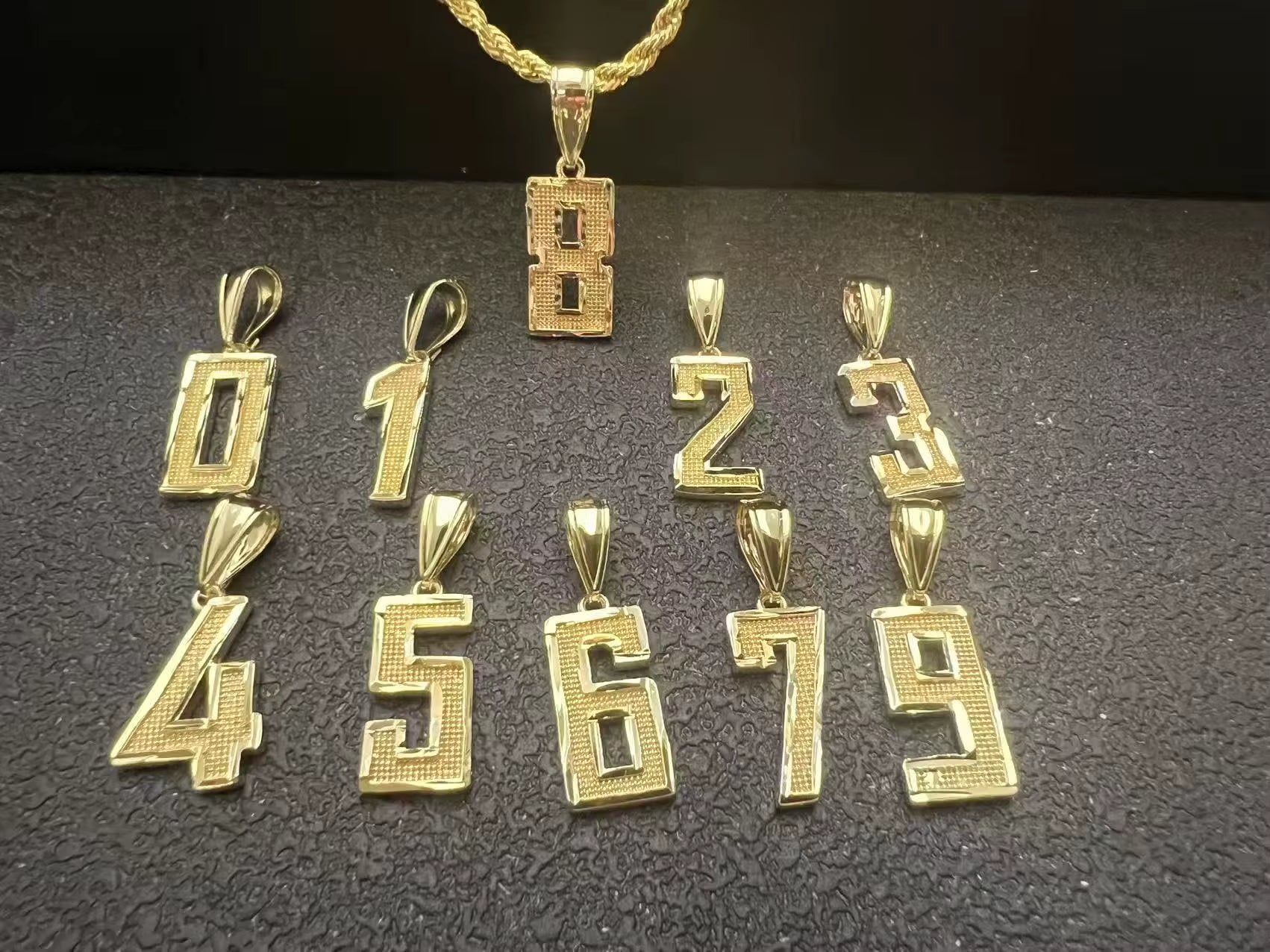 Customized Hot-Selling 18K Gold Plated Hip-Hop Stainless Steel Zircon Men'S 0-9 Number Pendant Necklace for Party & Gift